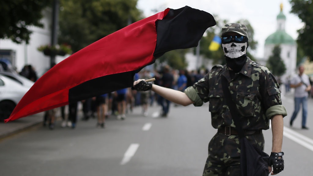 «Встал вопрос потери Белой Русью государственности и усиления неосоветской орды»: «Правый сектор» предложил помощь Лукашенко «Встал вопрос потери Белой Русью государственности и усиления неосоветской орды»: «Правый сектор» предложил помощь Лукашенко