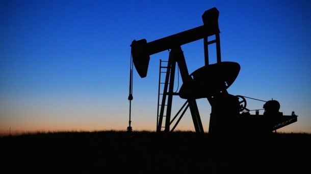 Цены на нефть обрушились из-за пессимизма МВФ
