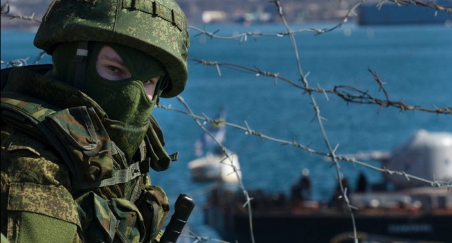 Ельченко: Крым превратился в огромную российскую военную базу