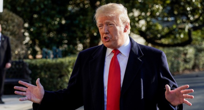 Трамп выступил с экстренным обращением к американцам Трамп выступил с экстренным обращением к американцам