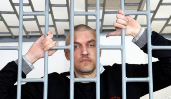 «Ноги покрыты пятнами, появились трещины»: украинский узник Кремля находится в критическом состоянии 