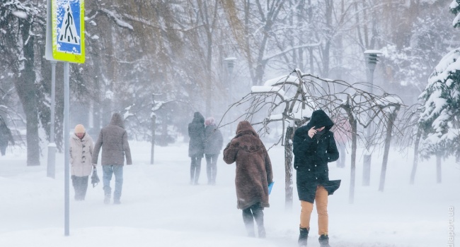 Дождливо и снежно: синоптики удивили прогнозом