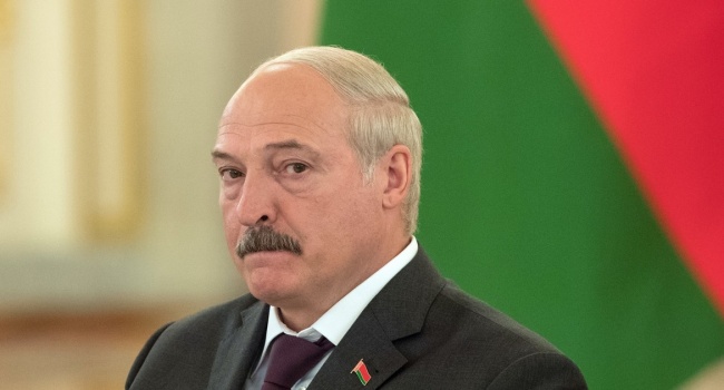Лукашенко требует новых переговоров с президентом России по компенсациям Лукашенко требует новых переговоров с президентом России по компенсациям