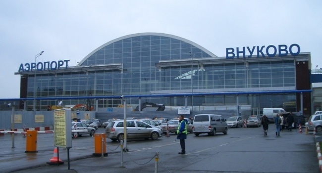 В московском «Внуково» произошло странное ЧП с самолетом В московском «Внуково» произошло странное ЧП с самолетом