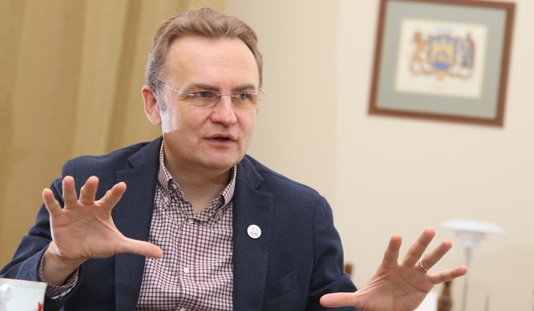 Садовый заявил о возможности объединения на выборах в парламент с Вакарчуком и Гриценко Садовый заявил о возможности объединения на выборах в парламент с Вакарчуком и Гриценко
