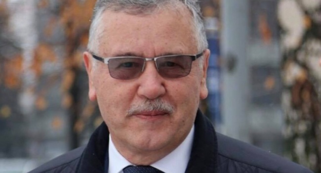 Гриценко поднял истерику по поводу своего допроса в СБУ Гриценко поднял истерику по поводу своего допроса в СБУ