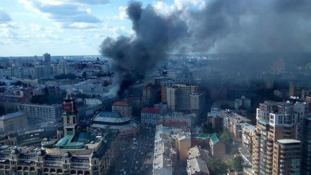 Табачник сжег уникальный дом в центре Киева ради многоэтажки, – экс-депутат