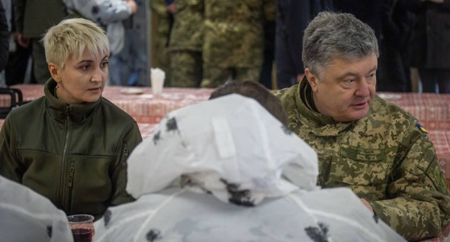 Без показухи и не на камеры президент вместе с бойцами отведал армейской еды в столовой Без показухи и не на камеры президент вместе с бойцами отведал армейской еды в столовой