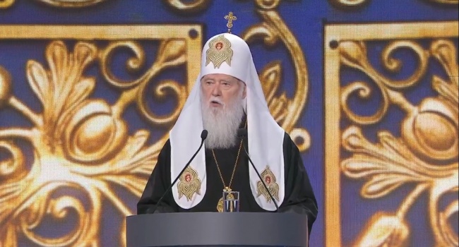 Патриарх Филарет ошарашил Тимошенко – во время выдвижения ее в президенты поблагодарил Порошенко Патриарх Филарет ошарашил Тимошенко – во время выдвижения ее в президенты поблагодарил Порошенко