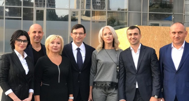 В Днепре рассыпается партия «Наши» – шантаж Мураева вылез боком В Днепре рассыпается партия «Наши» – шантаж Мураева вылез боком