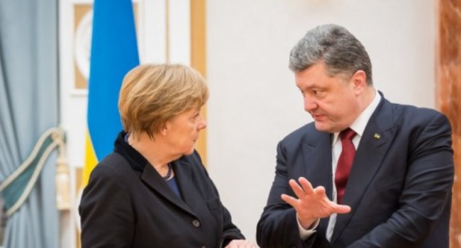 Меркель согласилась усилить давление на РФ после разговора с Порошенко Меркель согласилась усилить давление на РФ после разговора с Порошенко