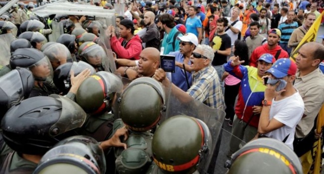 Историк: в Венесуэле нет никакой революции и Майдана