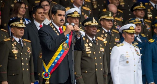 Эксперт: сценарий в Венесуэле напоминал украинский Майдан, однако армия сыграла на стороне венесуэльского Януковича