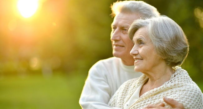Наличие супруга позитивно сказывает на здоровье пожилых людей