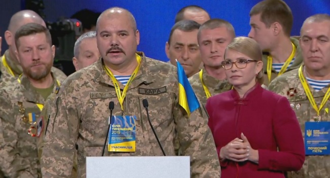 Тимошенко после того, как привела на съезд киборгов, заявила, что нельзя, чтобы военные поддерживали кого-то из кандидатов, – волонтер