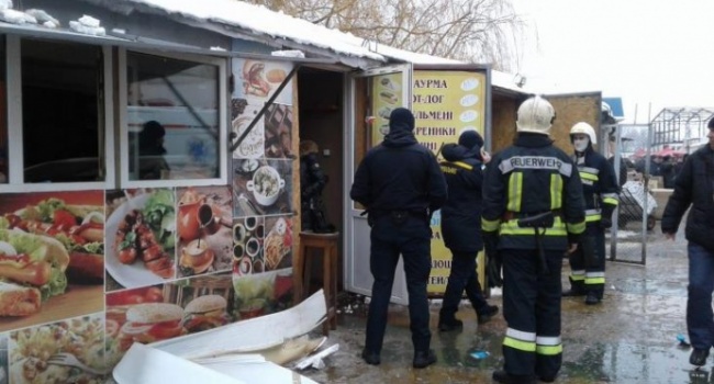 В Ровно на рынке взорвался киоск с шаурмой. Есть раненые
