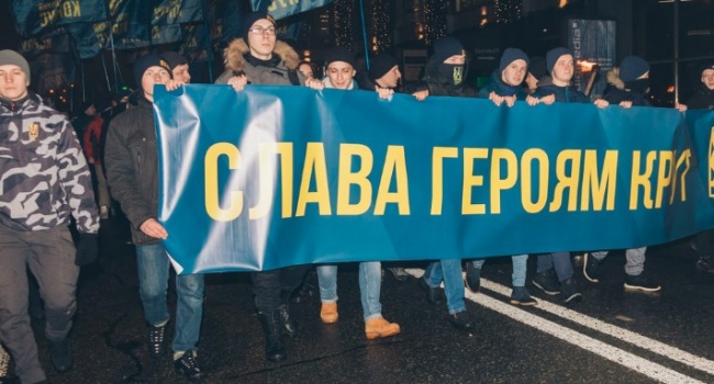 В Киеве прошло шествие на честь памяти "Героев Крут" В Киеве прошло шествие на честь памяти "Героев Крут"