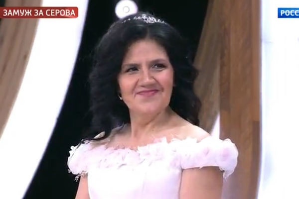 Поклонница Александра Серова предложила певцу жениться на ней