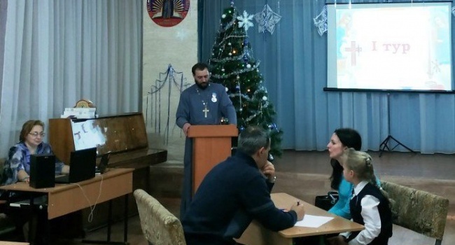 Школу в оккупированном Луганске превратили в источник религиозной пропаганды Школу в оккупированном Луганске превратили в источник религиозной пропаганды