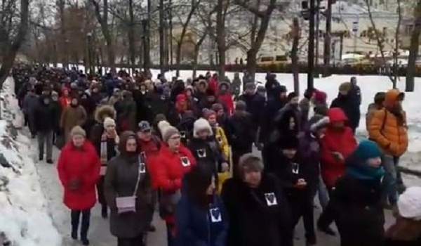 В РФ провели акцию «Марш политического гнева» против политических репрессий В РФ провели акцию «Марш политического гнева» против политических репрессий