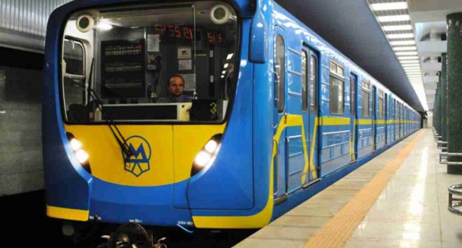 В Киеве установят оригинальные часы в метро В Киеве установят оригинальные часы в метро