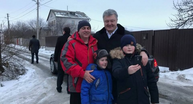 Сазонов: не пойму в чем вообще трагедия, вторые сутки из-за фото президента «юльканы» генерируют яд Сазонов: не пойму в чем вообще трагедия, вторые сутки из-за фото президента «юльканы» генерируют яд