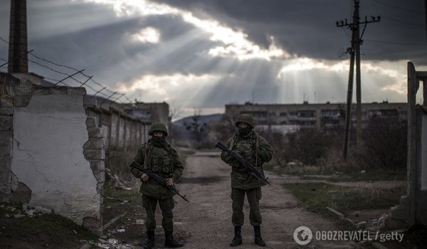 «Воды нет, света нет, а в небе истребители и грохот от взрывов»: в Крыму массово жалуются на оккупантов 
