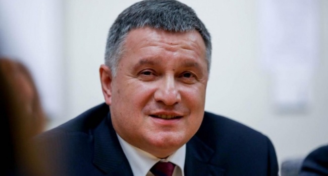Аваков: 130 тысяч полицейских будут задействованы в день президентских выборов Аваков: 130 тысяч полицейских будут задействованы в день президентских выборов