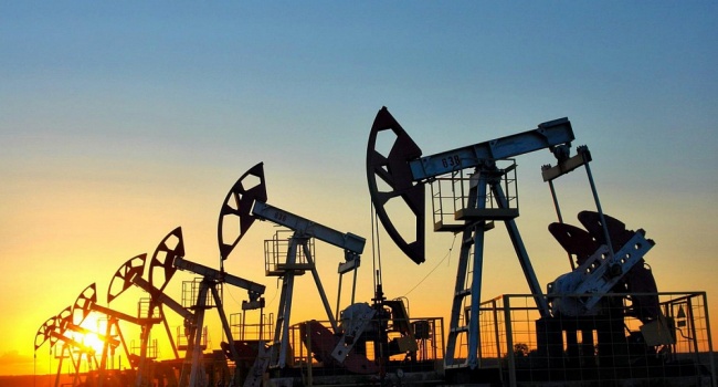 Эксперты резко ухудшили прогноз по ценам на нефть