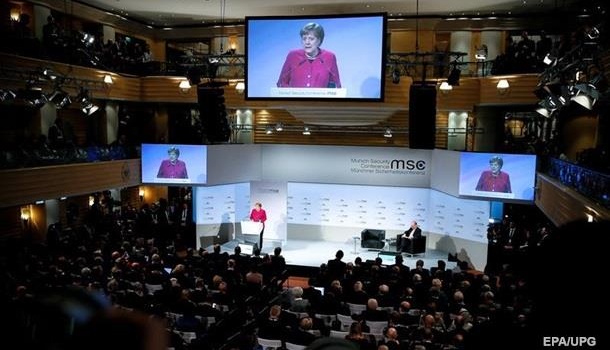 Меркель прояснила газовую политику Берлина 