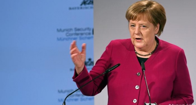Меркель рассказала о затяжном кризисе в Украине