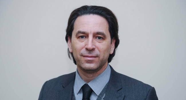 Медведев: Предвыборная программа Бойко противоречит Конституции Украины Медведев: Предвыборная программа Бойко противоречит Конституции Украины