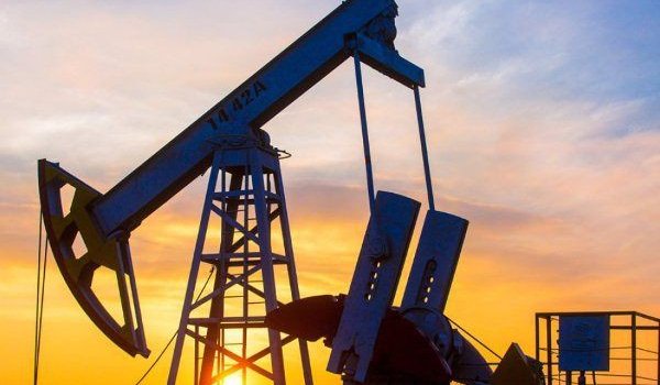 Цена барреля нефти опустилась до 67 долларов Цена барреля нефти опустилась до 67 долларов