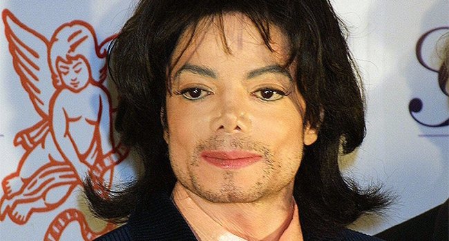 Родные Майкла Джексона подали в суд на HBO