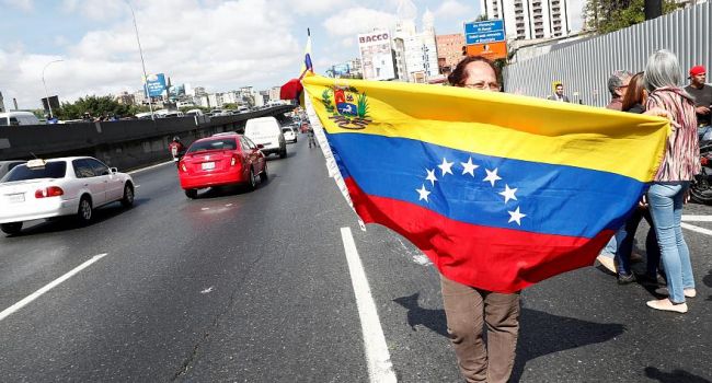 Противостояние в Венесуэле продолжается