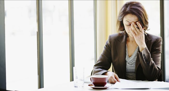 Чрезмерная увлечённость работой приводит к возникновению депрессии у женщин