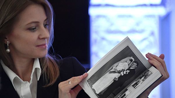 «Далее – порноальбом?»: Поклонская в Крыму громко опозорилась своей автобиографией