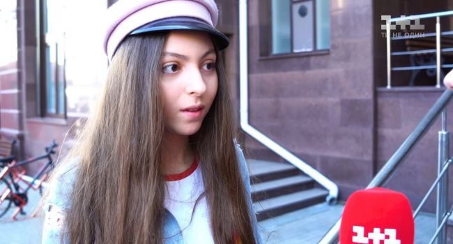 Дочь Оли Поляковой в честь своего дня рождения оголилась на камеру 