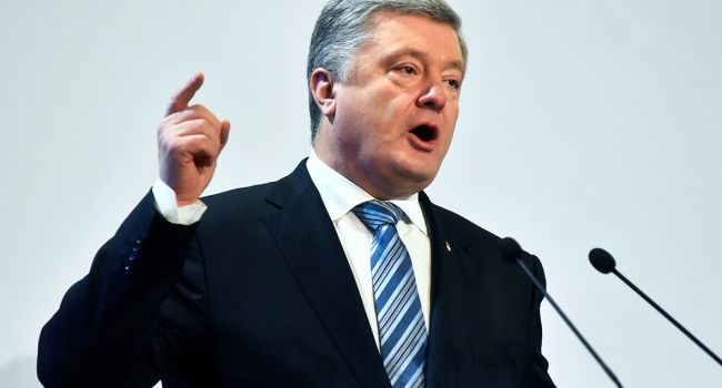 Политолог: в Украине идет борьба только между тремя кандидатами