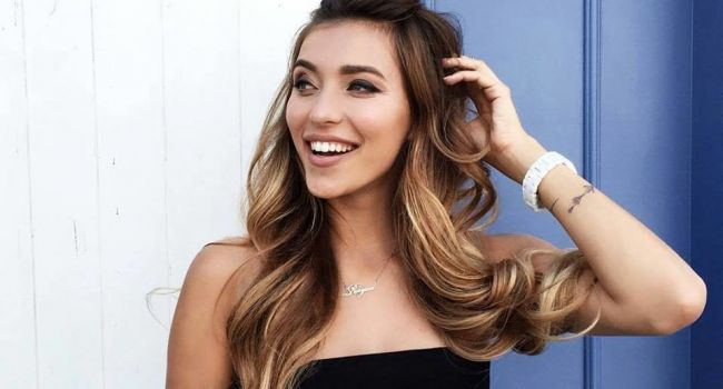 «Красивая»: Регина Тодоренко рассказала о своих предпочтениях в макияже, порадовав удачным снимком 