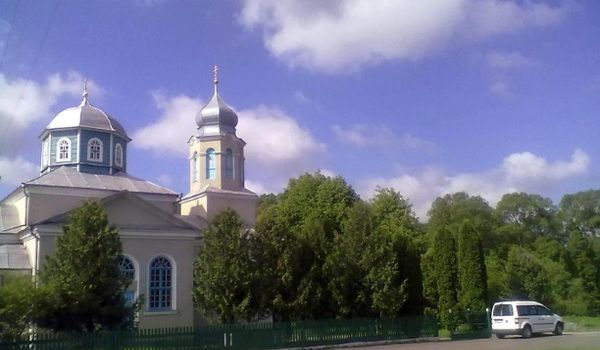 Месть за переход в ПЦУ: священники церкви Путина устроили провокацию под храмом 