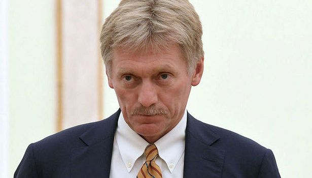 Песков нервно ответил на требование Белого дома оценить активы главы Кремля