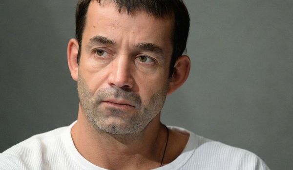 «Для чего прогресс? Всех в поля!»: известный актер своим предложением для детей из РФ «Для чего прогресс? Всех в поля!»: известный актер своим предложением для детей из РФ