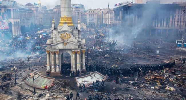 Политолог: «В случае нового Майдана нынешняя власть продержится не больше недели» Политолог: «В случае нового Майдана нынешняя власть продержится не больше недели»