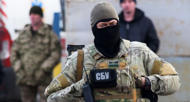 Сотрудники СБУ требовали взятку в 110 тысяч долларов Сотрудники СБУ требовали взятку в 110 тысяч долларов