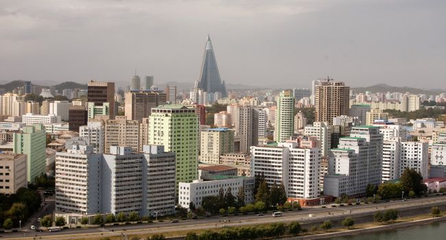 В сети показали реальные фотографии столицы КНДР
