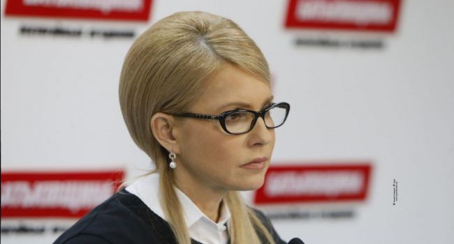 У Порошенко напомнили Тимошенко о ее подкупе избирателей в 2009 году