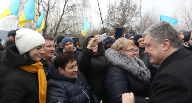 «Путину уже не одолеть нашу армию!» Порошенко сделал мощное заявление во время встречи с украинцами 