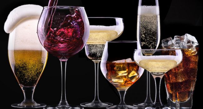 Пейте и не поправляйтесь: медики рассказали о безобидном для фигуры алкоголе