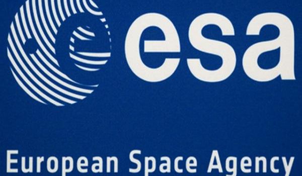 ЕКА хочет создать новый материал для космических скафандров